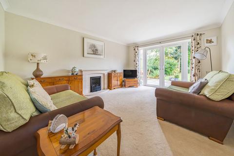 4 Ash Green, Great Chesterford, Saffron Walden, CB10 1QR