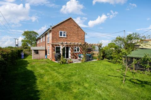 4 bedroom semi-detached house for sale, Marsh, Aylesbury HP17