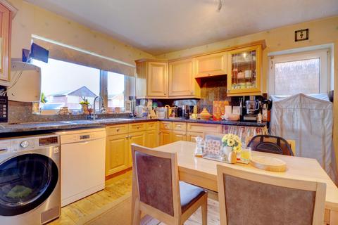 4 bedroom detached house for sale, The Coppice, High Wycombe HP12