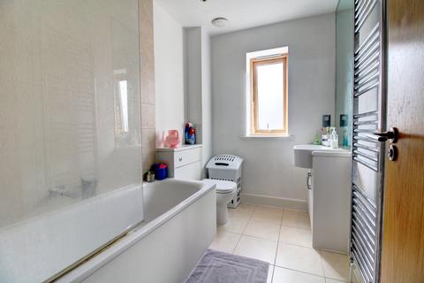 1 bedroom apartment for sale, Lindsay Avenue, Buckinghamshire HP12