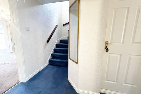 12 Burlish Avenue, Solihull, B92 8BF