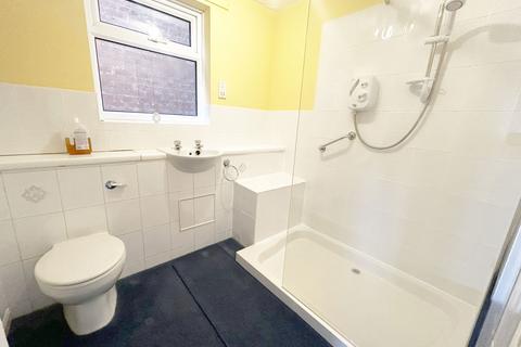 12 Burlish Avenue, Solihull, B92 8BF