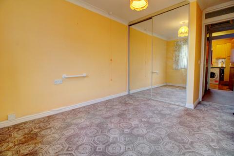 2 bedroom apartment for sale, Lansdowne Way, Buckinghamshire HP11