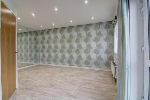 14 Bartlett Place, High Wycombe, HP12 3ER