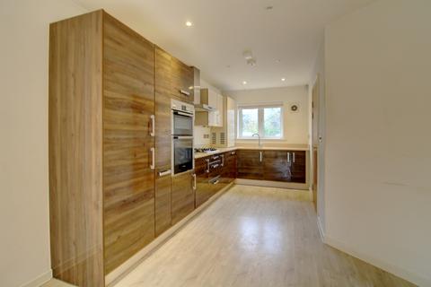14 Bartlett Place, High Wycombe, HP12 3ER