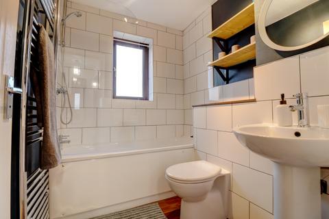 33 Cairnside, High Wycombe, HP13 7SB