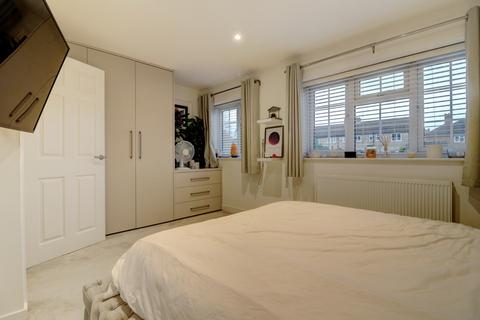 43a Rushbrooke Close, High Wycombe, HP13 7QW
