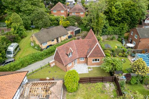 3 bedroom detached house for sale, Old Hardenwaye, Buckinghamshire HP13