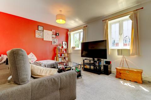 2 bedroom apartment for sale, Grange Drive, Buckinghamshire HP13