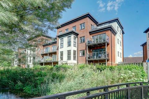 5, Fitzroy Court Bartlett Crescent, High Wycombe, HP12 3DW