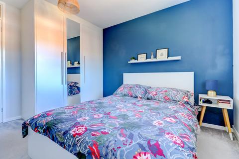 80 Clearbrook Close, High Wycombe, HP13 7BS