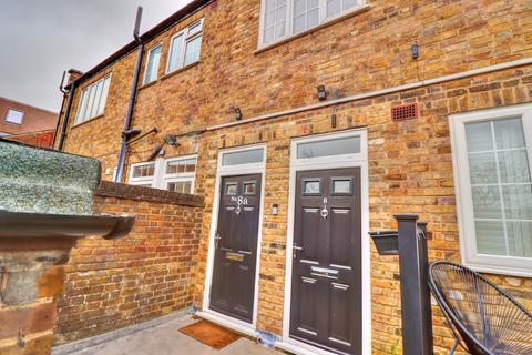 1 bedroom apartment for sale, Chiltern Parade, Amersham HP6