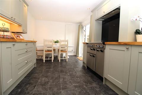 33 Fairlawn, Swindon, SN3 6ET