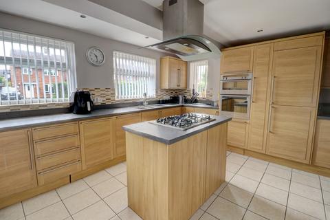 5 bedroom semi-detached house for sale, Coppice Farm Road, High Wycombe HP10