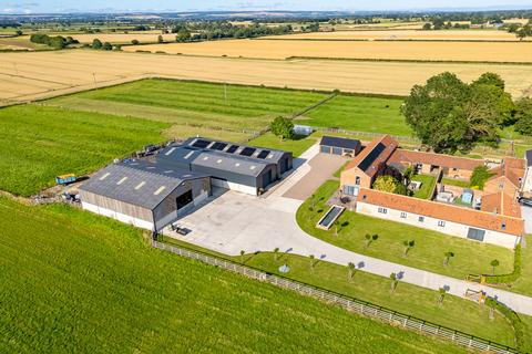 6 bedroom barn conversion for sale, Ryton Rigg Road, Ryton, Malton, YO17