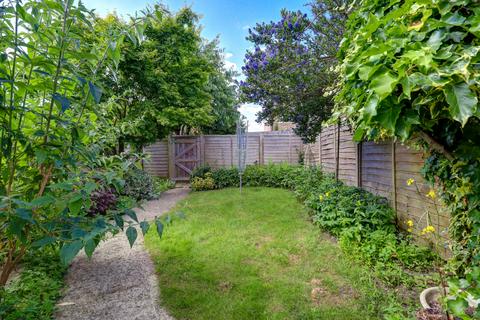 2 bedroom bungalow for sale, Harebell Walk, High Wycombe HP15