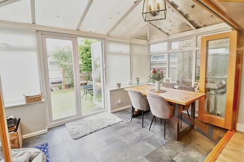 2 Fallowfield, Hazlemere, High Wycombe, HP15 7RP