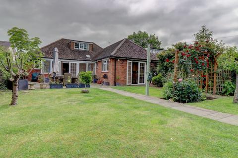 Vidon Chestnut Way, Longwick, Princes Risborough, HP27 9SD