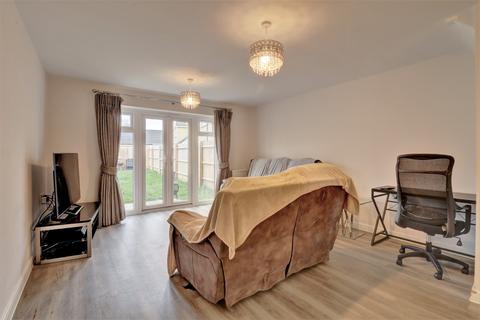 6 Autumn Drive, Longwick, Princes Risborough, HP27 9ER