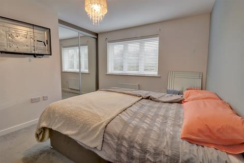 6 Autumn Drive, Longwick, Princes Risborough, HP27 9ER