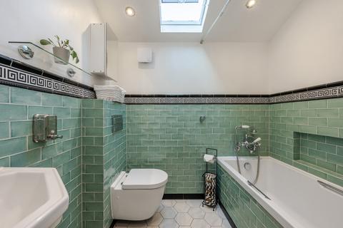 156 Malpas Road, London, SE4 1DH