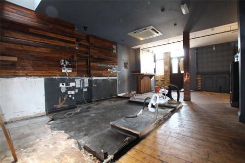 Restaurant to rent, Grove Road, Mile End, London, E3