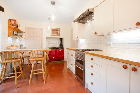 Trefloyne Westfields, Whiteleaf, Princes Risborough, HP27 0LH