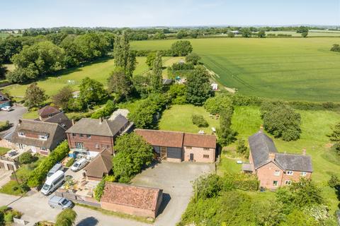 4 bedroom detached house for sale, Lower Road, Thame OX9