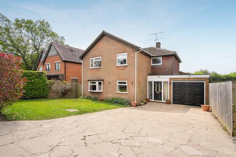 4 bedroom detached house for sale, Chiltern View Close, Princes Risborough HP27