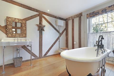 Springfield Farm Lippitts Hill, Loughton, IG10 4AL