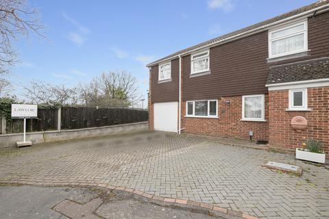 5 bedroom end of terrace house for sale, The Brambles, Essex IG7