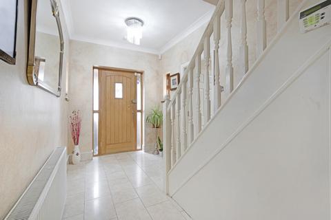 7 High Silver, Loughton, IG10 4EL