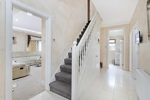 7 High Silver, Loughton, IG10 4EL