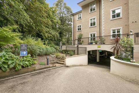 Flat 18, The Manor Regents Drive, Woodford Green, IG8 8RT