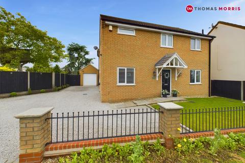 4 bedroom detached house for sale, High Street, March PE15