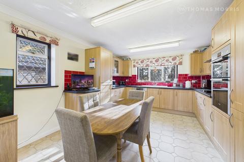 4 bedroom detached house for sale, Heath Road, Huntingdon PE28