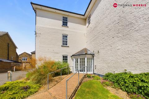 1 bedroom apartment for sale, Lion Yard, Ramsey PE26