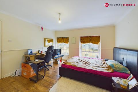 1 bedroom apartment for sale, Lion Yard, Ramsey PE26