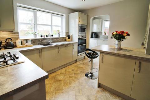 4 bedroom detached house for sale, Highfield Grove, Bubwith YO8