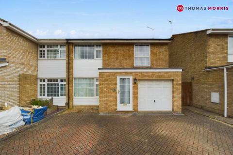22 Ash Grove, Melbourn, Royston, SG8 6BJ
