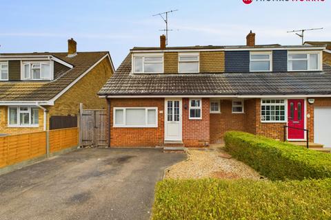 28 Cherry Drive, Royston, SG8 7DL