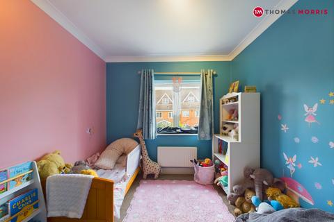 7 Charding Crescent, Royston, SG8 5HB