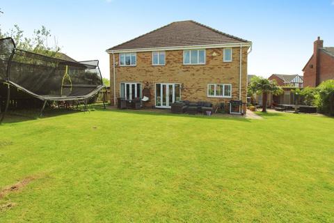 5 bedroom detached house for sale, Ouse Way, Snaith DN14