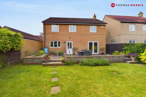 4 bedroom detached house for sale, Headlands, Huntingdon PE28