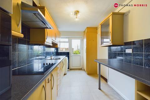 13 Bath Crescent, Wyton, Huntingdon, PE28 2EH