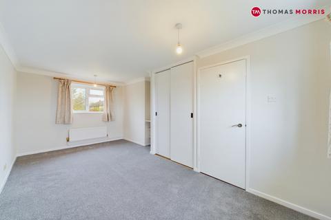 13 Bath Crescent, Wyton, Huntingdon, PE28 2EH