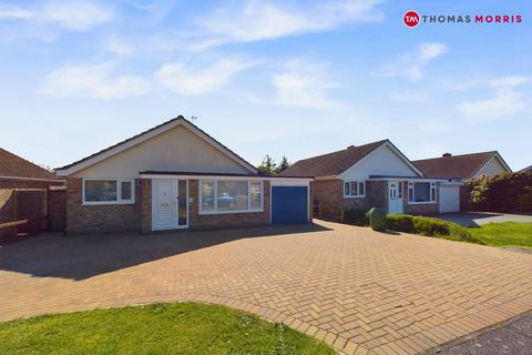 10 Ashton Close, Needingworth, St Ives, PE27 4UA