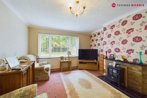 3 bedroom semi-detached house for sale, Myrtle Green, Cambridgeshire PE27