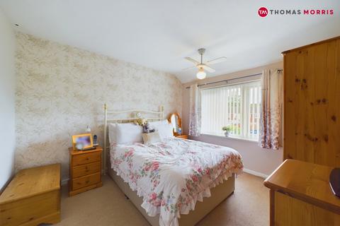 3 bedroom semi-detached house for sale, Myrtle Green, Cambridgeshire PE27