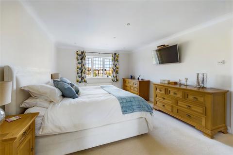 5 Barringer Way, St Neots, PE19 1LW